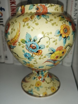 A decorative china vase.