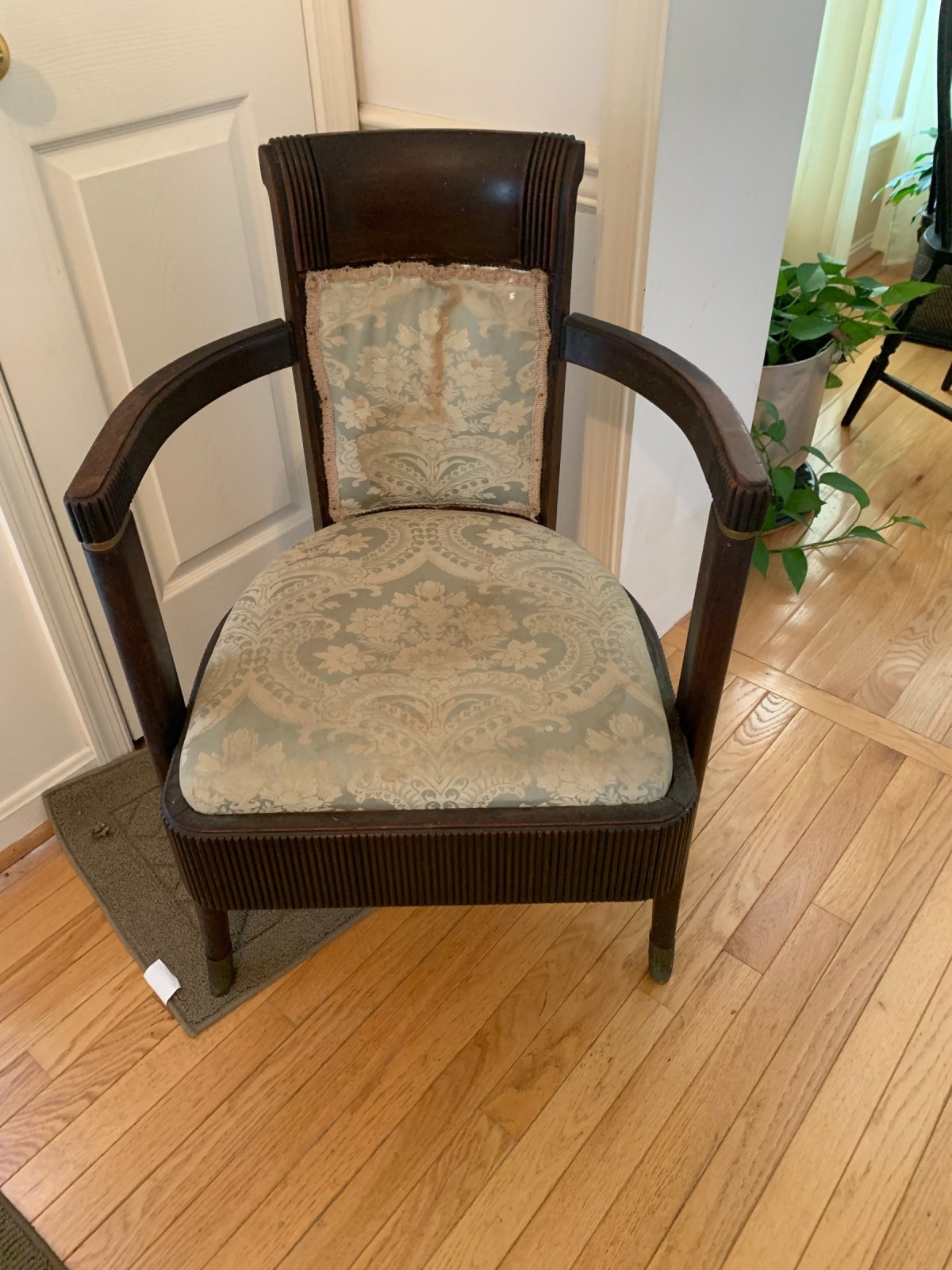 Identifying an Antique Wooden Barrel Chair? | ThriftyFun
