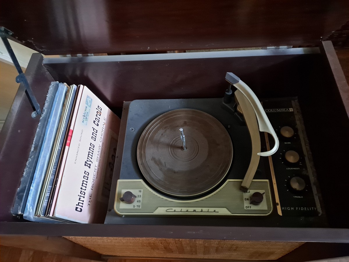 Value of Columbia Record Player? | ThriftyFun