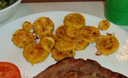 The squash rounds on a dinner plate.