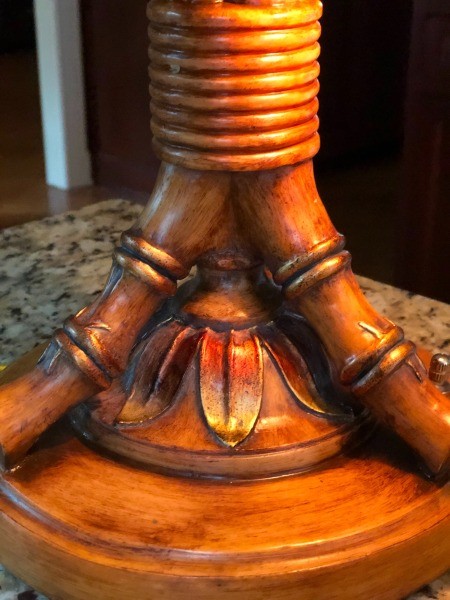 A close up of the base.