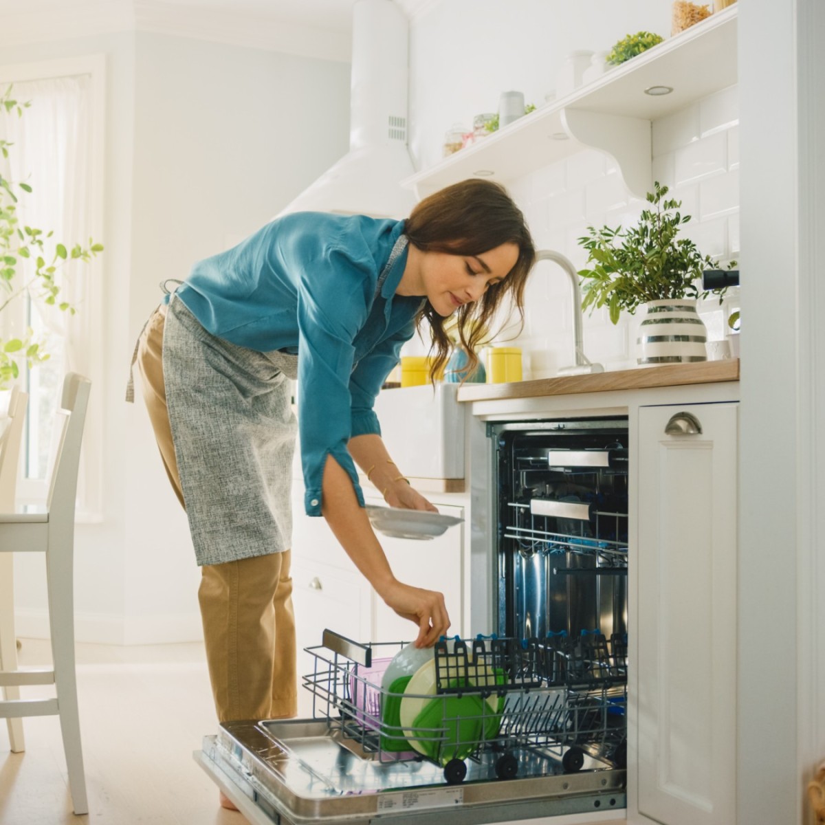 why-is-my-dishwasher-leaving-a-dirty-gritty-residue-thriftyfun