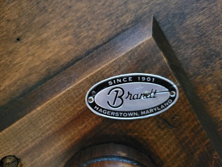 The Brandt logo attached to the bottom of the table.