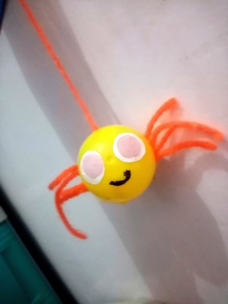 The completed spider toy.