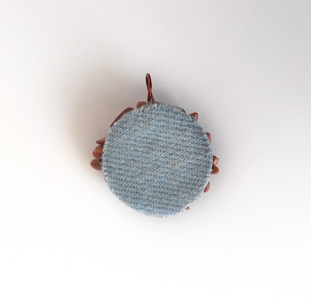 Adding a blank circle to the back.