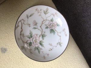 A flowered china plate.