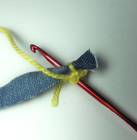 Continuing to crochet the coaster.