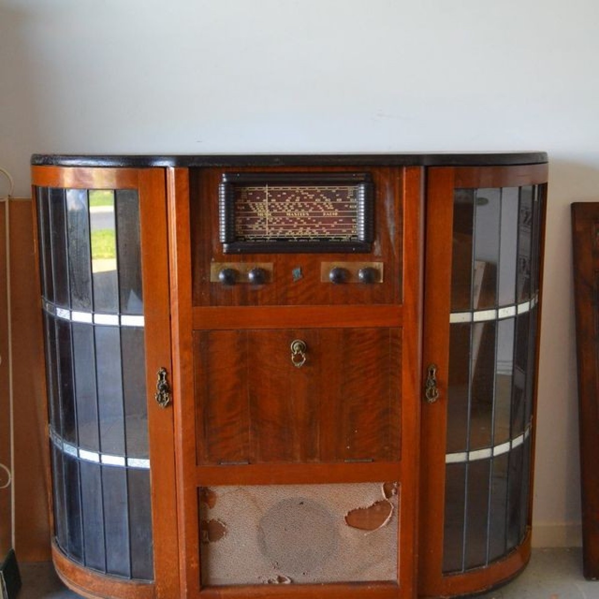 Value of Radio Cabinet? | ThriftyFun