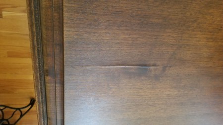 A close up of the top of the table.