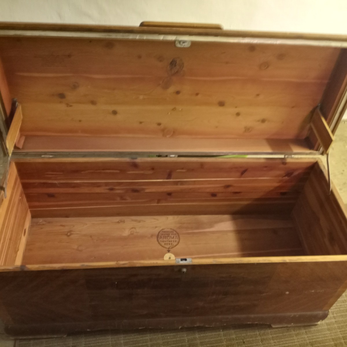 Vintage Lane Cedar Chest Value? ThriftyFun