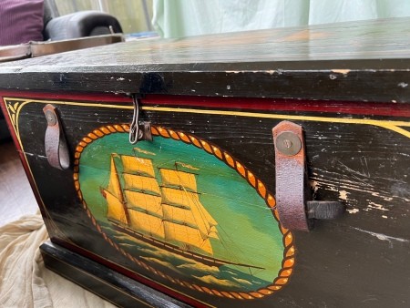 Information About Dutch Klewang and Old Sea Chest?