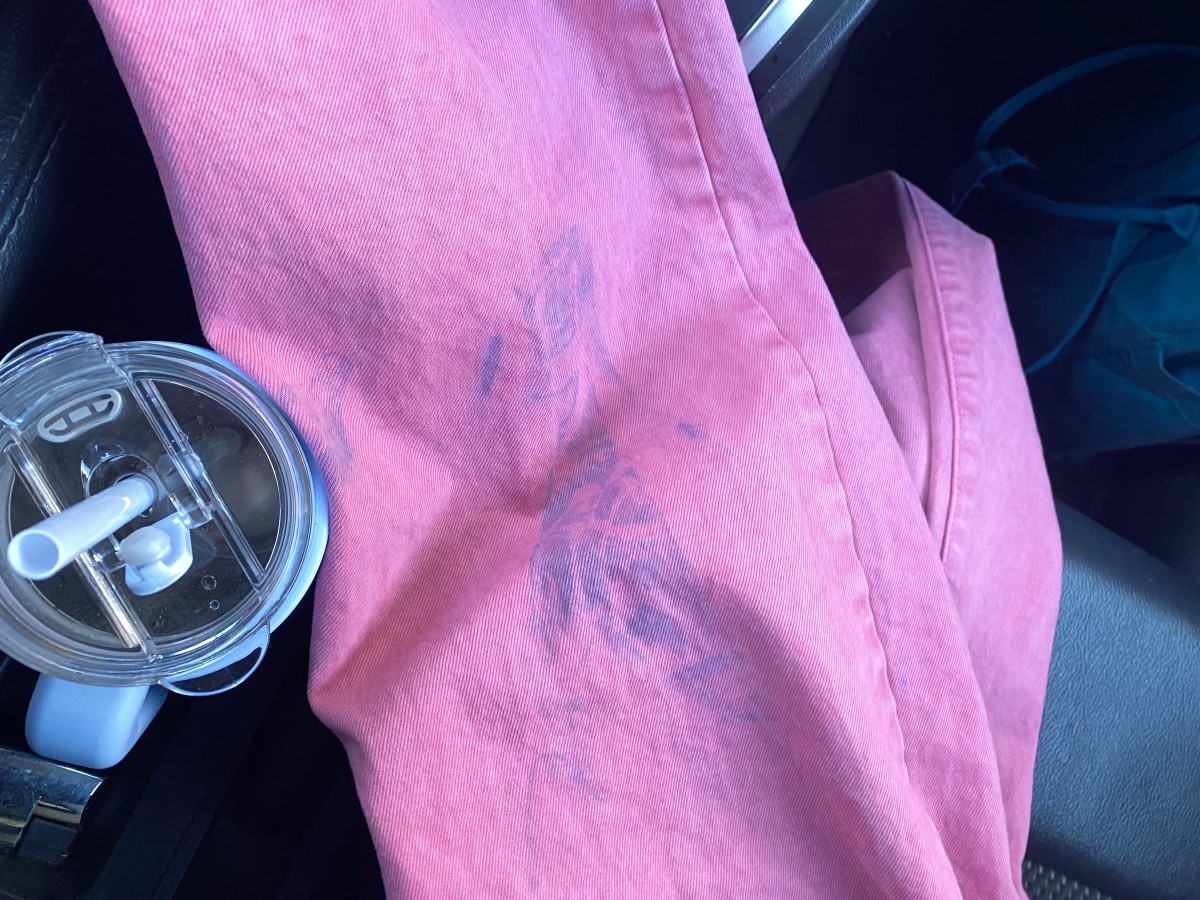 Get Blue Jean Dye Out of Pink Jeans? ThriftyFun