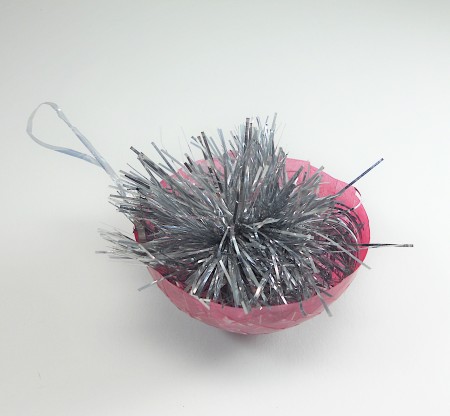 Garland inside a hemisphere