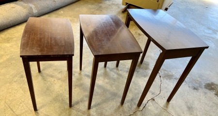 The tables from the side.