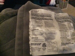 A tag on an electric blanket.