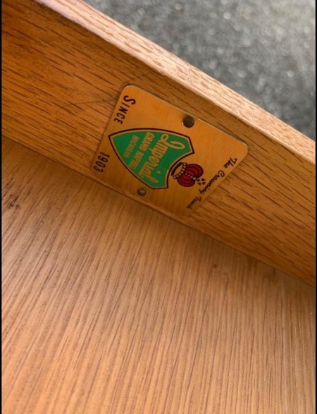 The marking inside a drawer.
