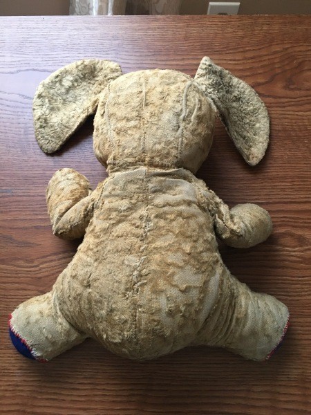 The back of a stuffed elephant.