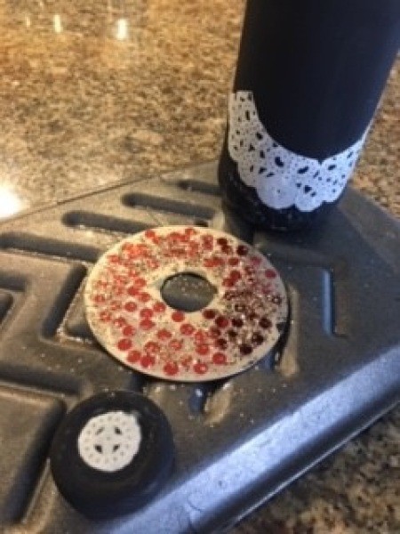 Assembling the centerpiece.