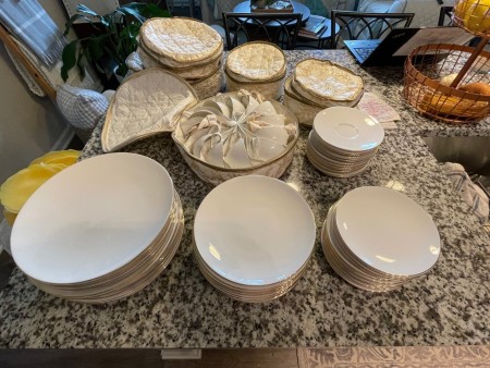 A set of fine bone china.