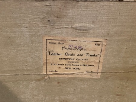 A sticker on a trunk.