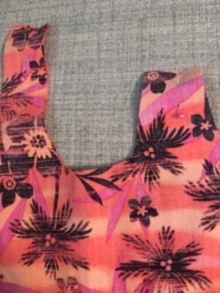 Assembling the knot purse.