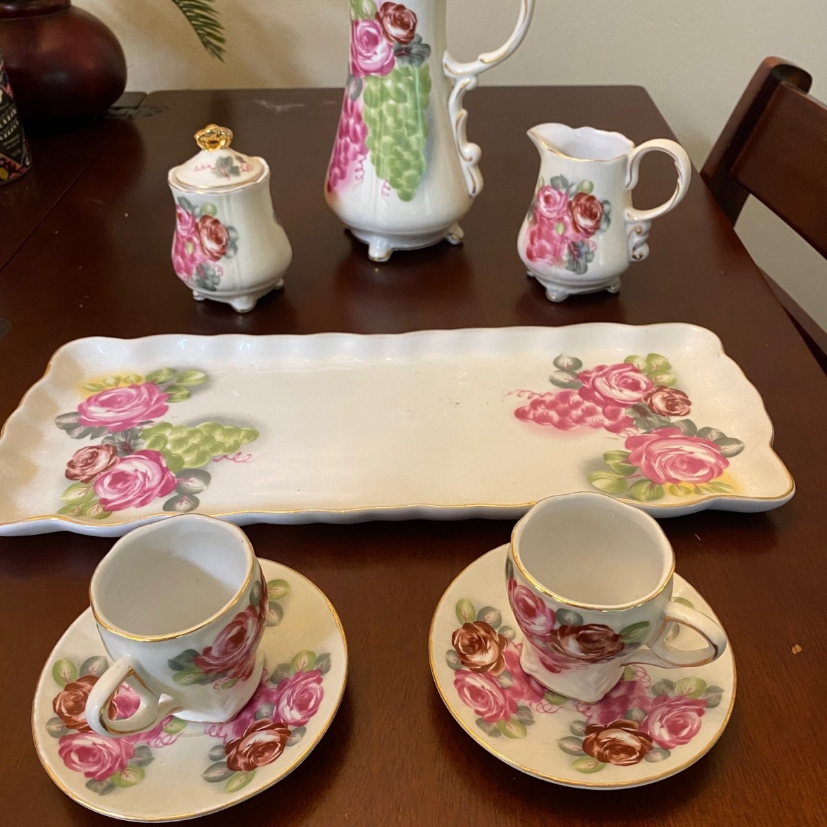 Value of China Set? ThriftyFun