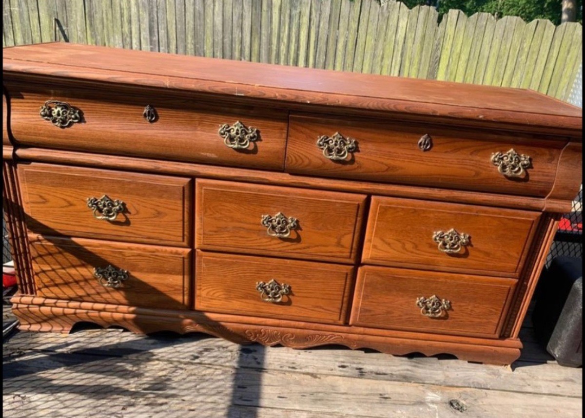 Information About Vaughan Bassett Dresser? ThriftyFun