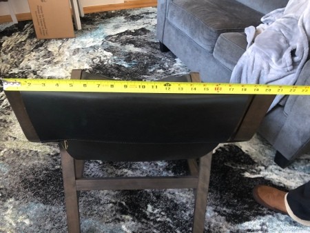 Measurement of leather chair.