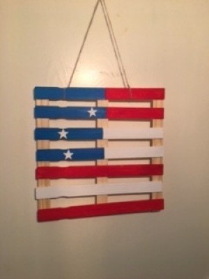The completed hanging flag decoration.