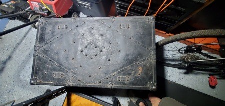 An old steamer trunk.