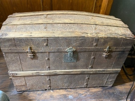 An old steamer trunk.