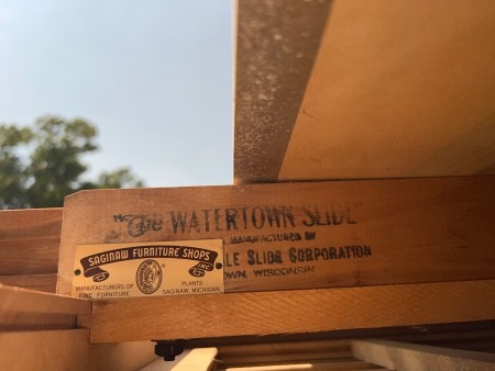 The marking inside the slide table.