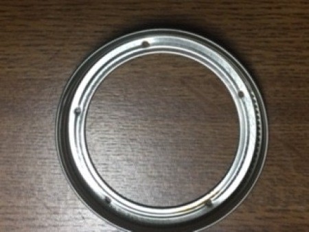 xAssembling the screw and nail organizer.