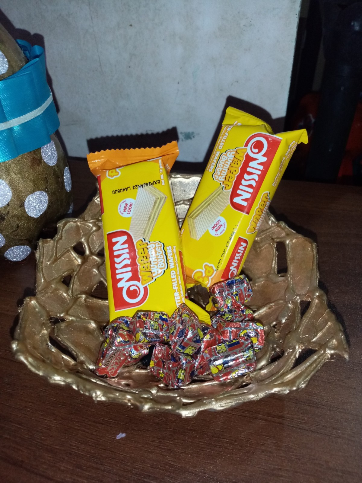 Decorative Bowl Made from Cardstock and Hot Glue ThriftyFun