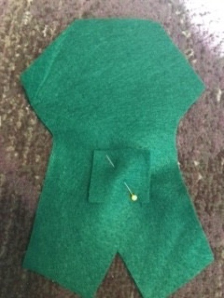 Adding a pocket to the felt.