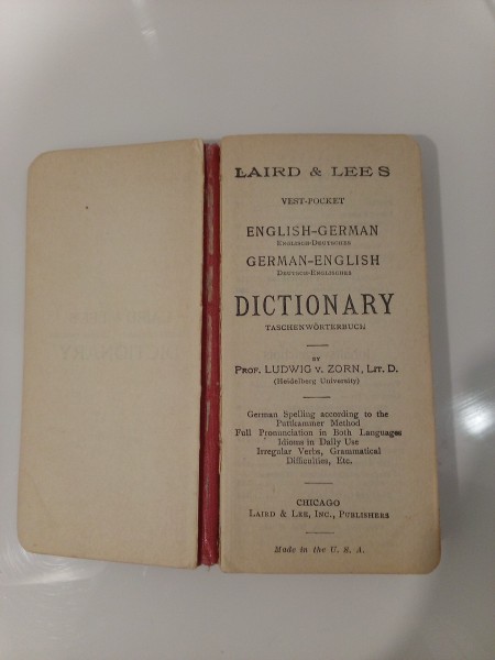 The title page of the dictionary.
