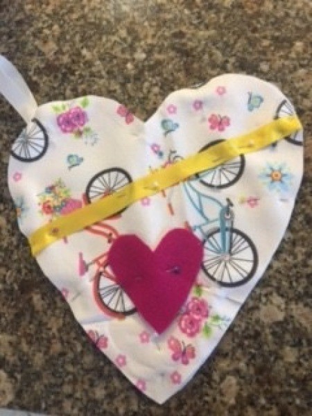 Adding decorations to the heart.