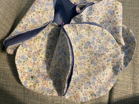 Attaching the circles together.