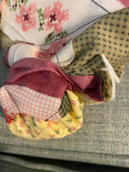 Hexagon Table Topper Using a Triangular Ruler