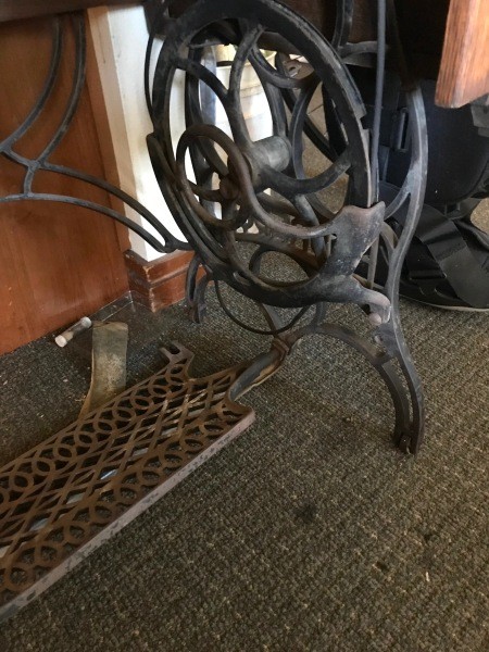 Value of Elderidge Sewing Machine?