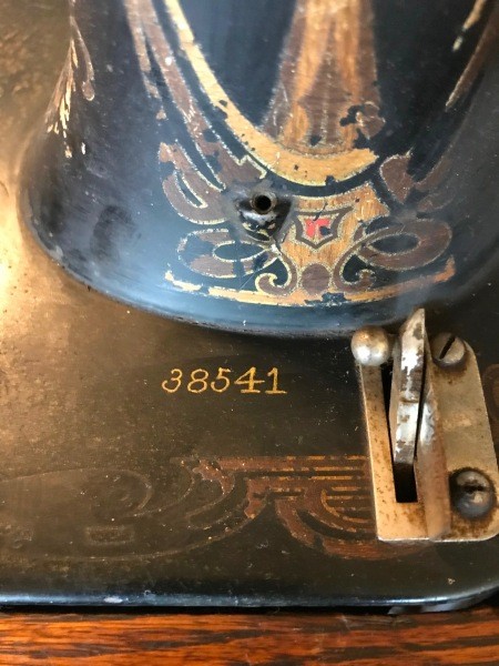 Value of Elderidge Sewing Machine?