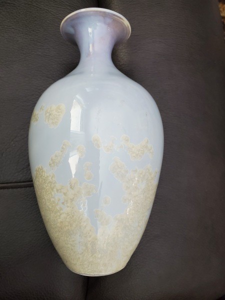 Value of Vase?
Debby B