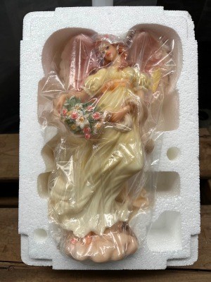 Seraphim Classics Angel 'Chloe' Limited Edition Figurine?